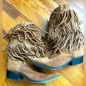 Fringe cowgirl boots. Girls size 4 (fits 5.5-6 women’s) boots from Cavendars
